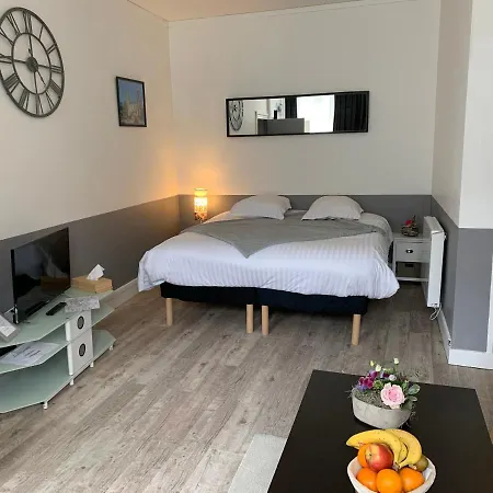 Studio Juno Beach Байе
